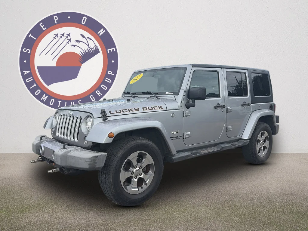 Used 2017 Silver Jeep Unlimited Sahara image 2