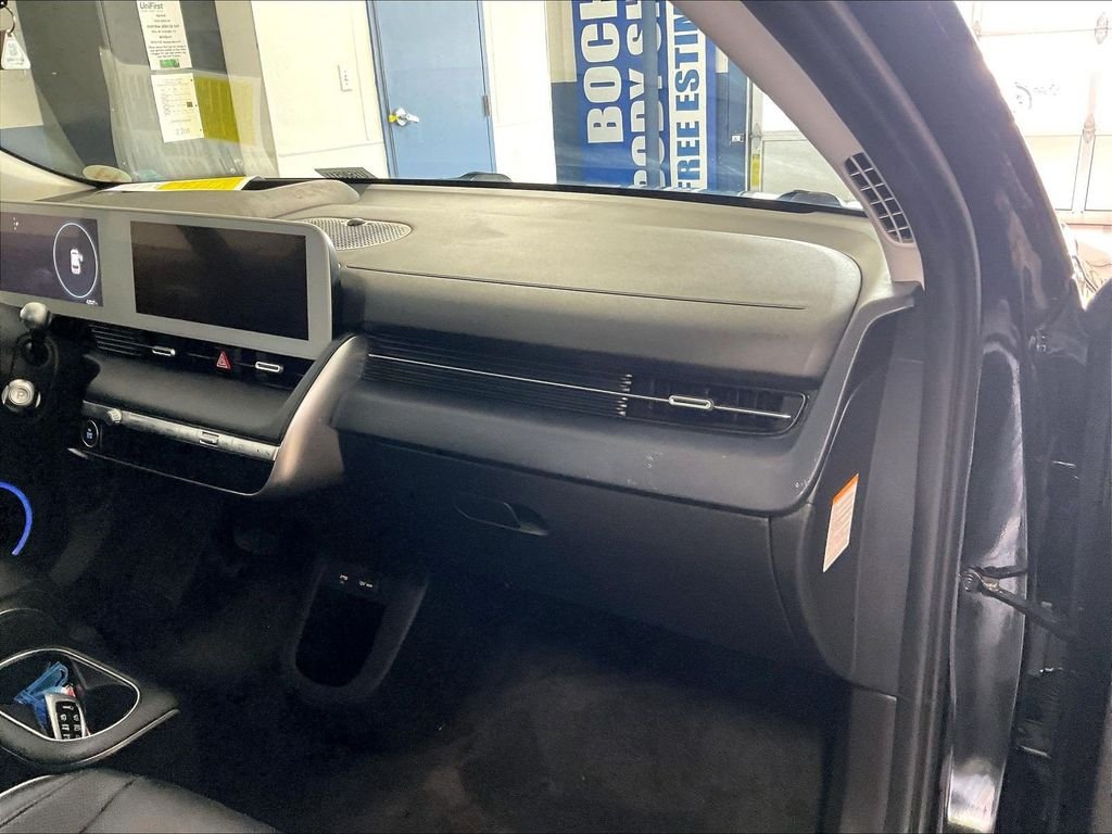 Used 2024 Black Hyundai Limited image 13
