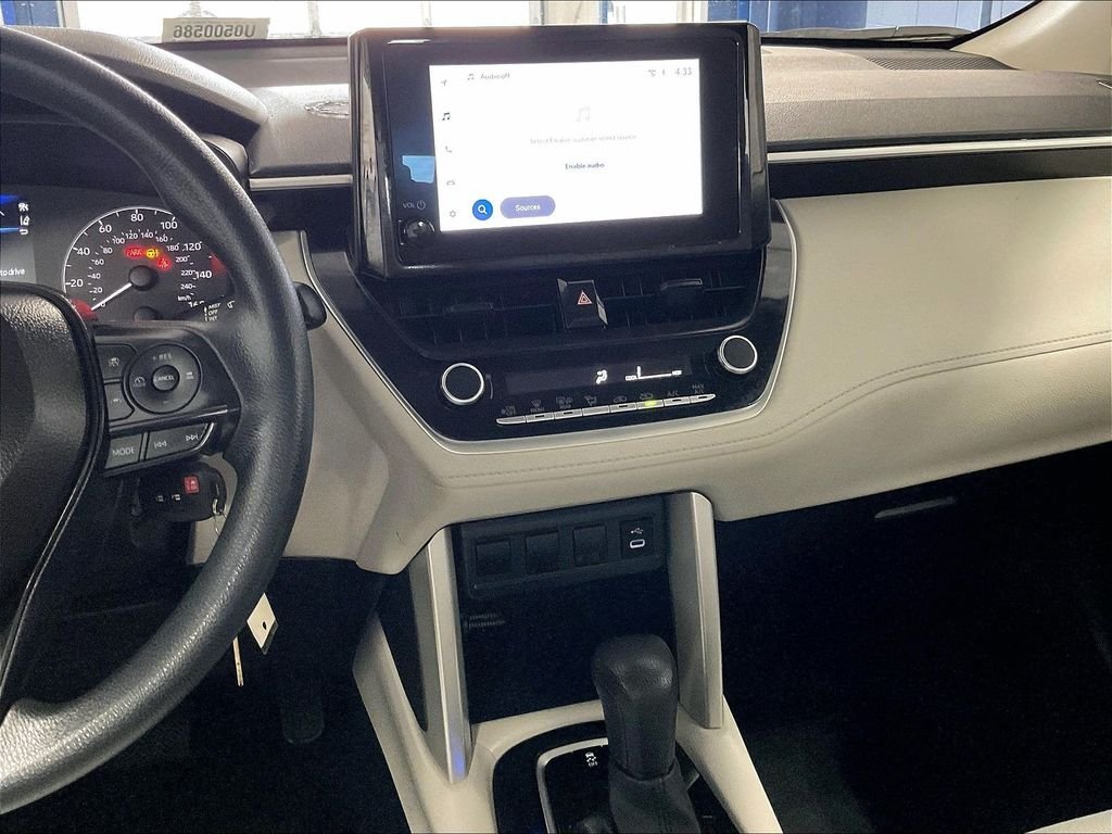 Used 2025 Celestite Toyota L image 18