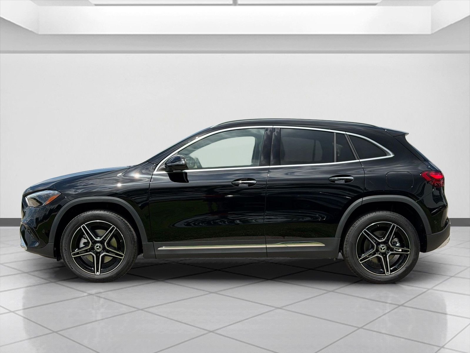 New 2026 Night Black Mercedes-Benz GLA 250 image 5