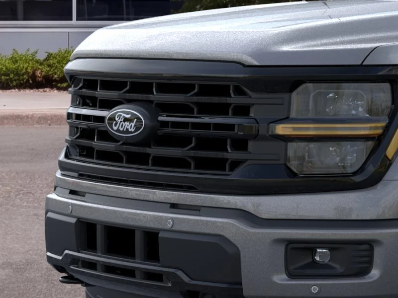 New 2026 Carbonized Gray Metallic Ford XLT image 39