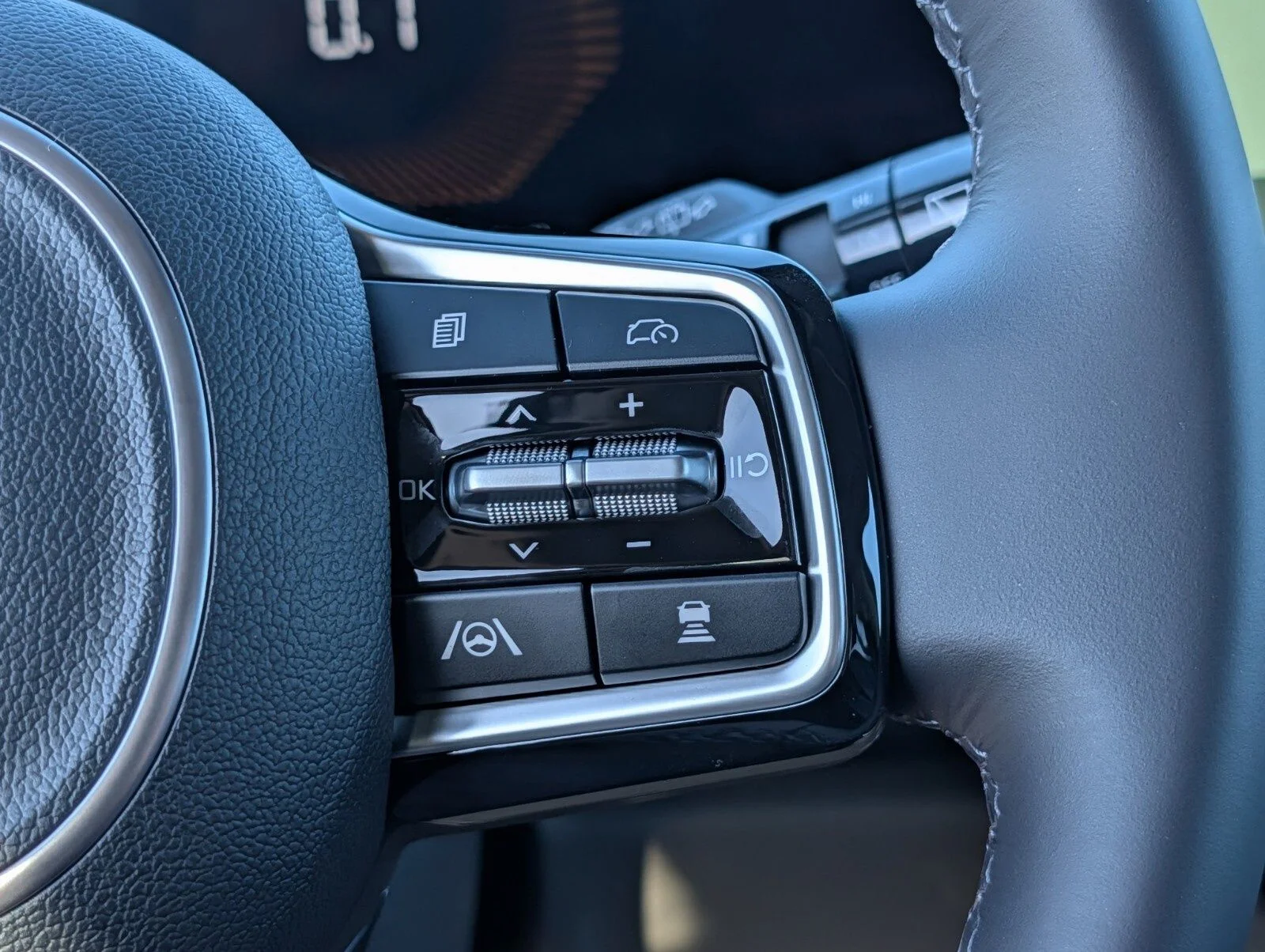 2026 Kia Carnival LXS - Photo 29
