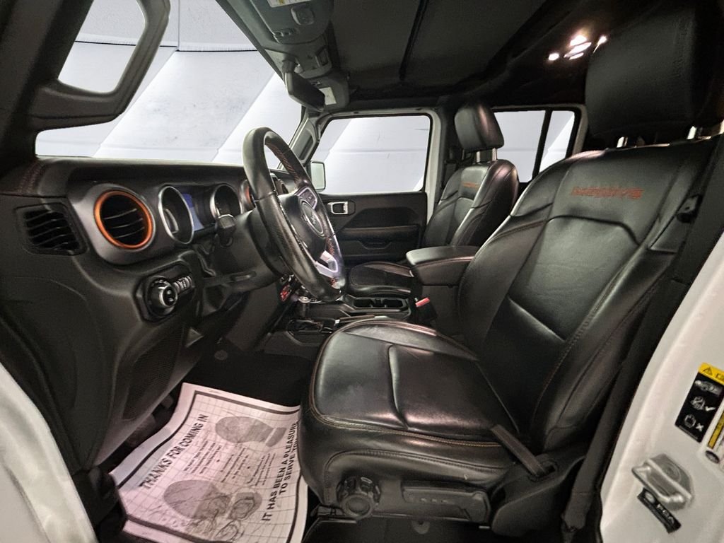 Used 2022 White Jeep Mojave image 7