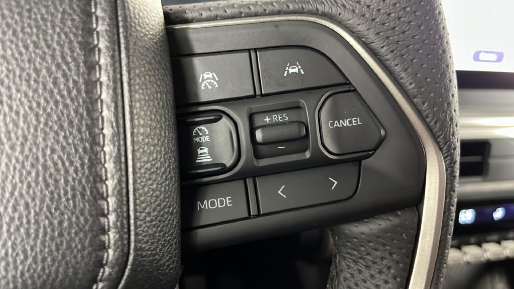 2025 Toyota Tacoma SR5 - Photo 25