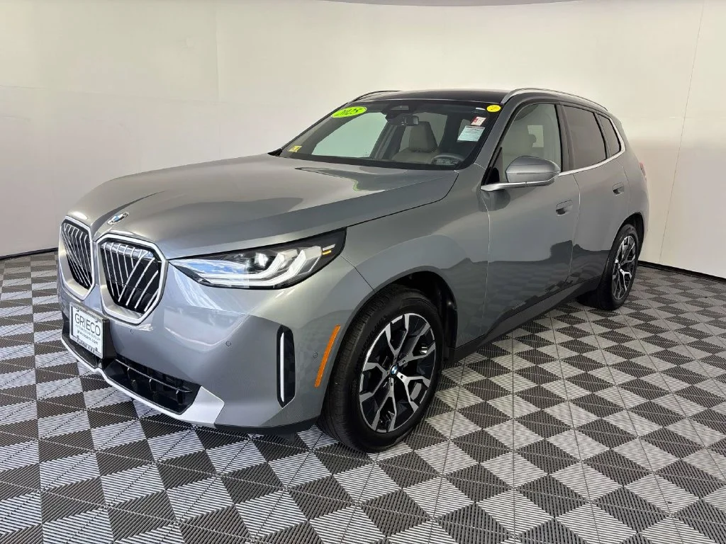 Used 2025 Gray Metallic BMW 30 xDrive image 2