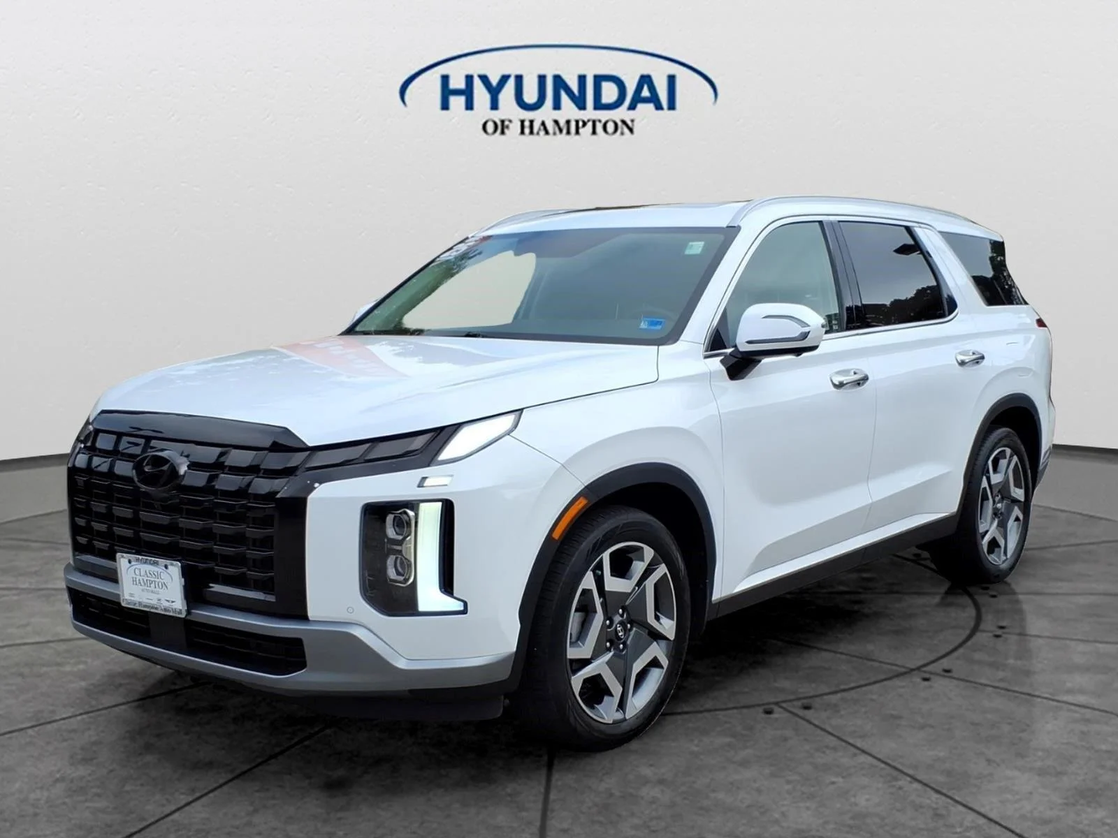 Used 2025 Hyper White Hyundai SEL Premium 7P image 1