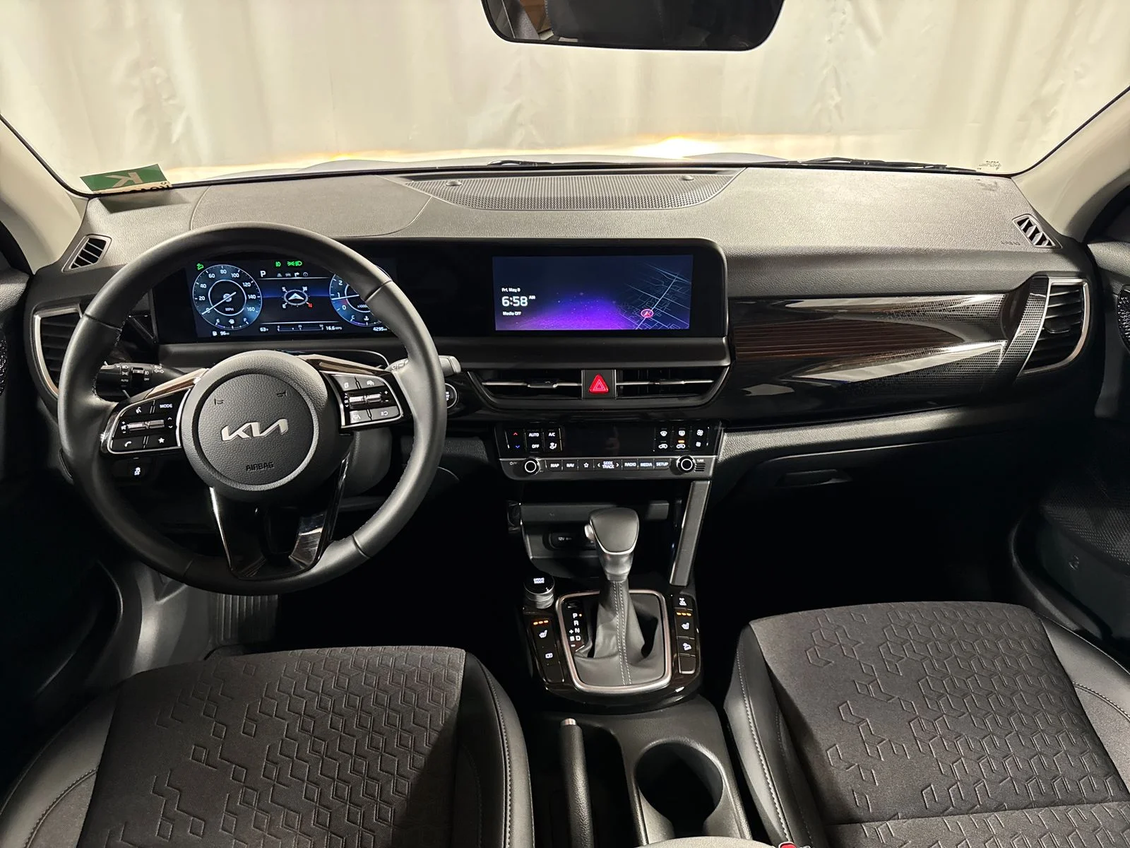 Certified Used 2025 Neptune Blue Kia X-Line image 4