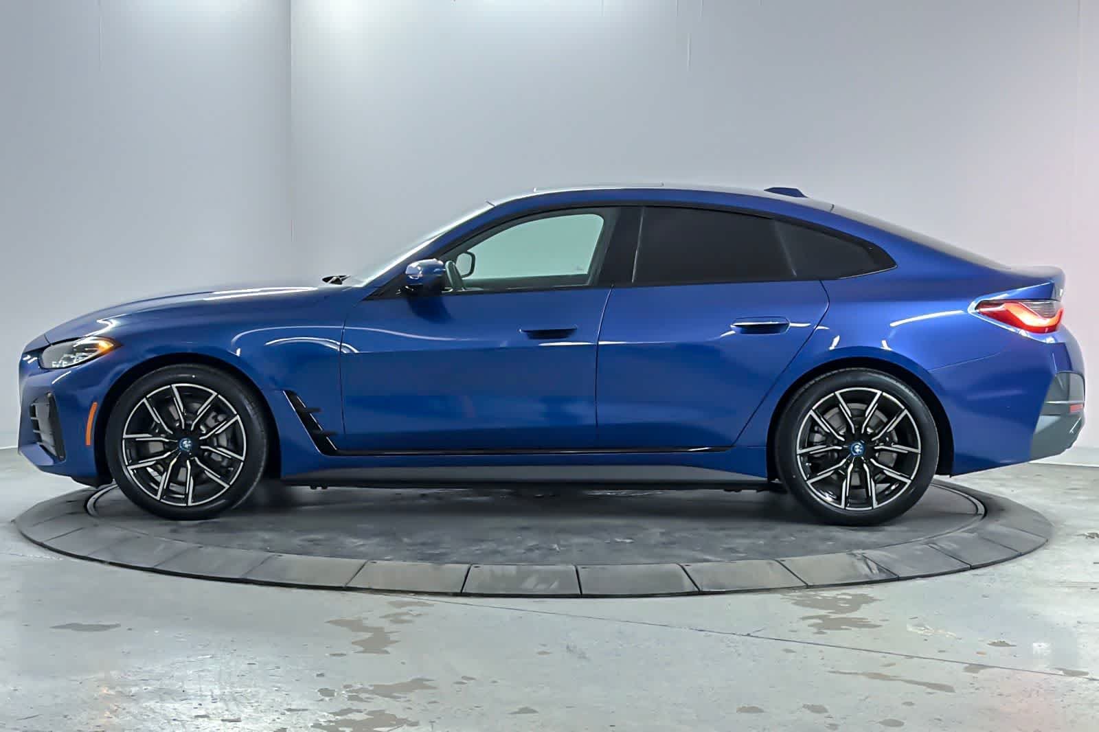 Certified Used 2023 Portimao Blue Metallic BMW eDrive40 image 5