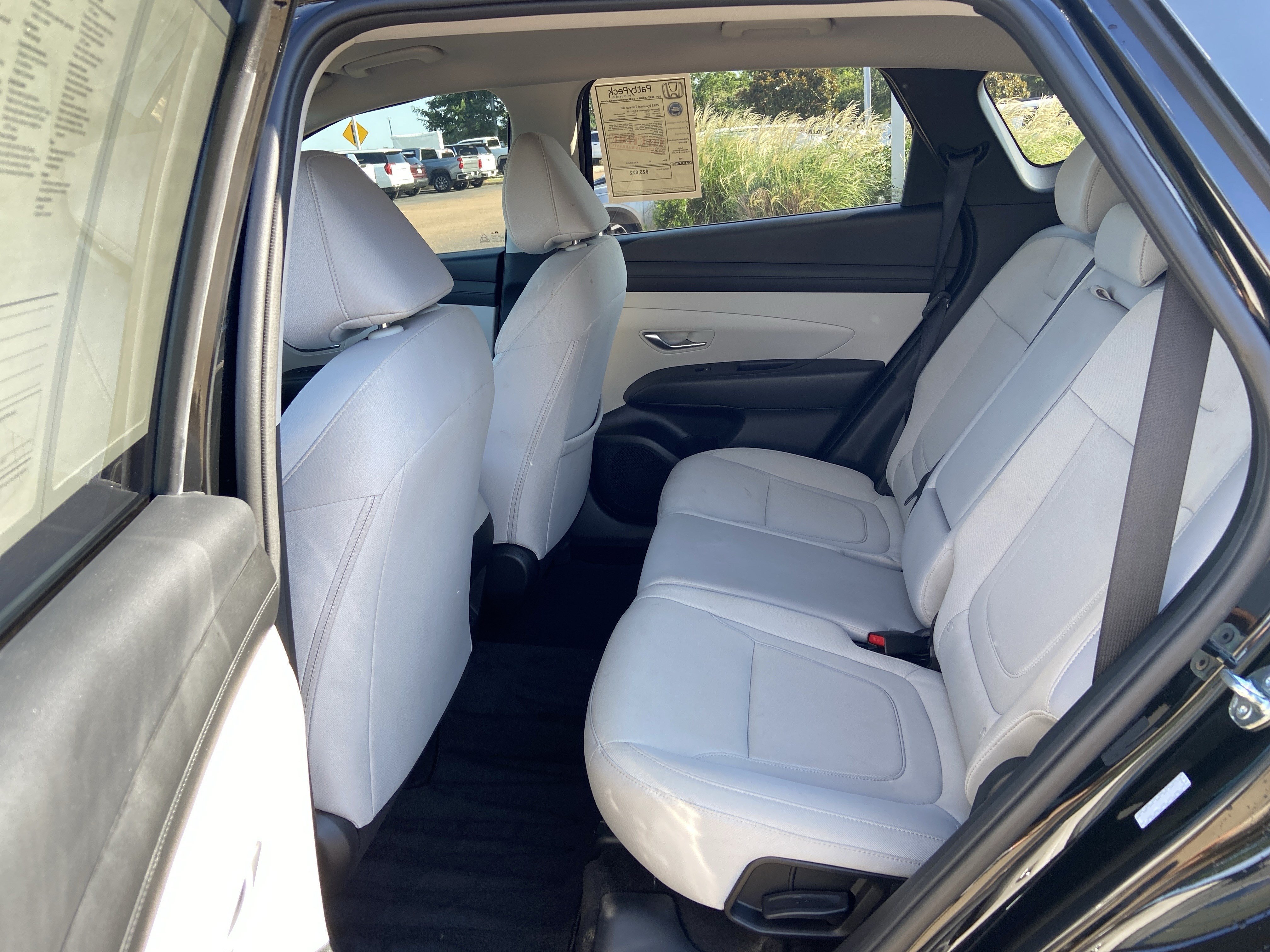 Used 2025 Phantom Black Hyundai SE image 46
