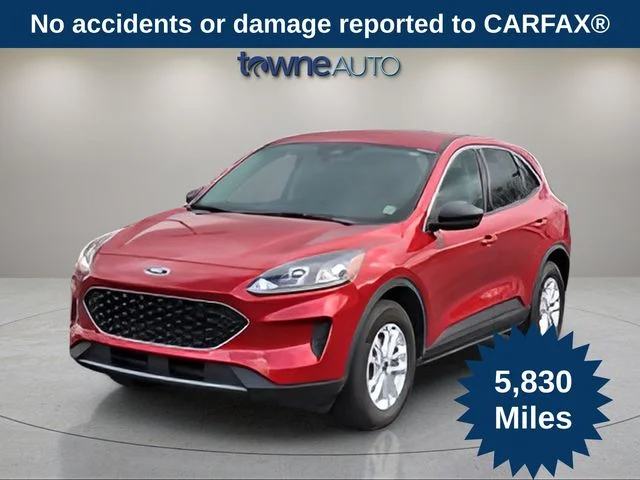 Used 2022 Red Ford SE image 1