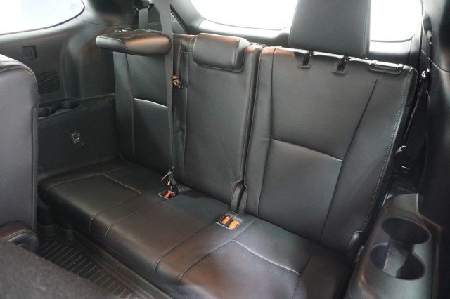 Used 2023  Toyota XSE image 25