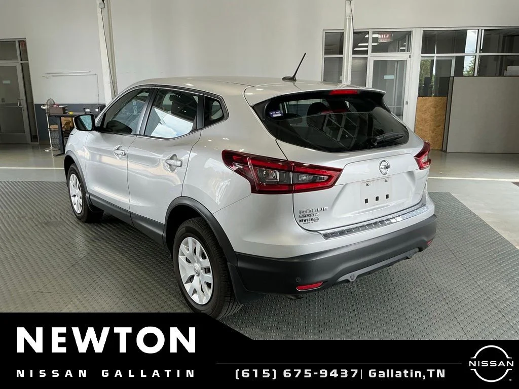 Used 2020 Brilliant Silver Metallic Nissan S image 12