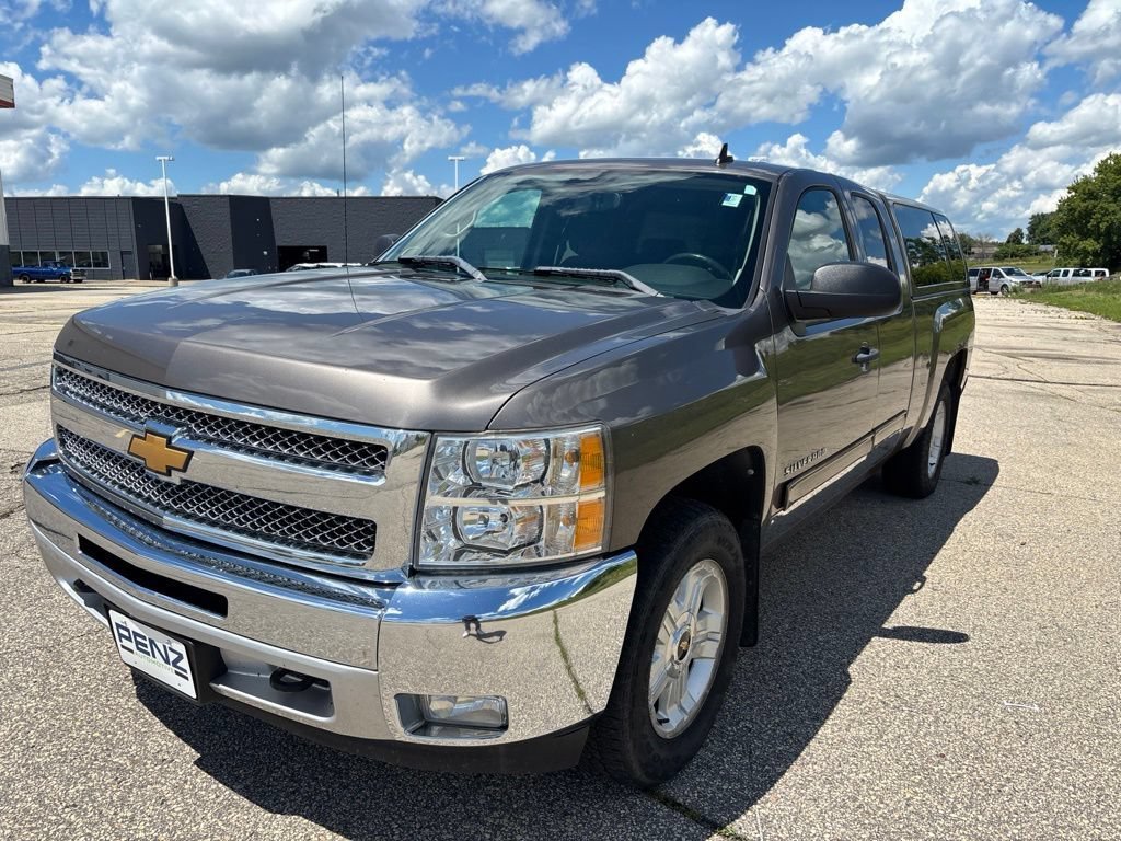 Used 2012 MOCHA STEEL METALLIC Chevrolet LT image 3