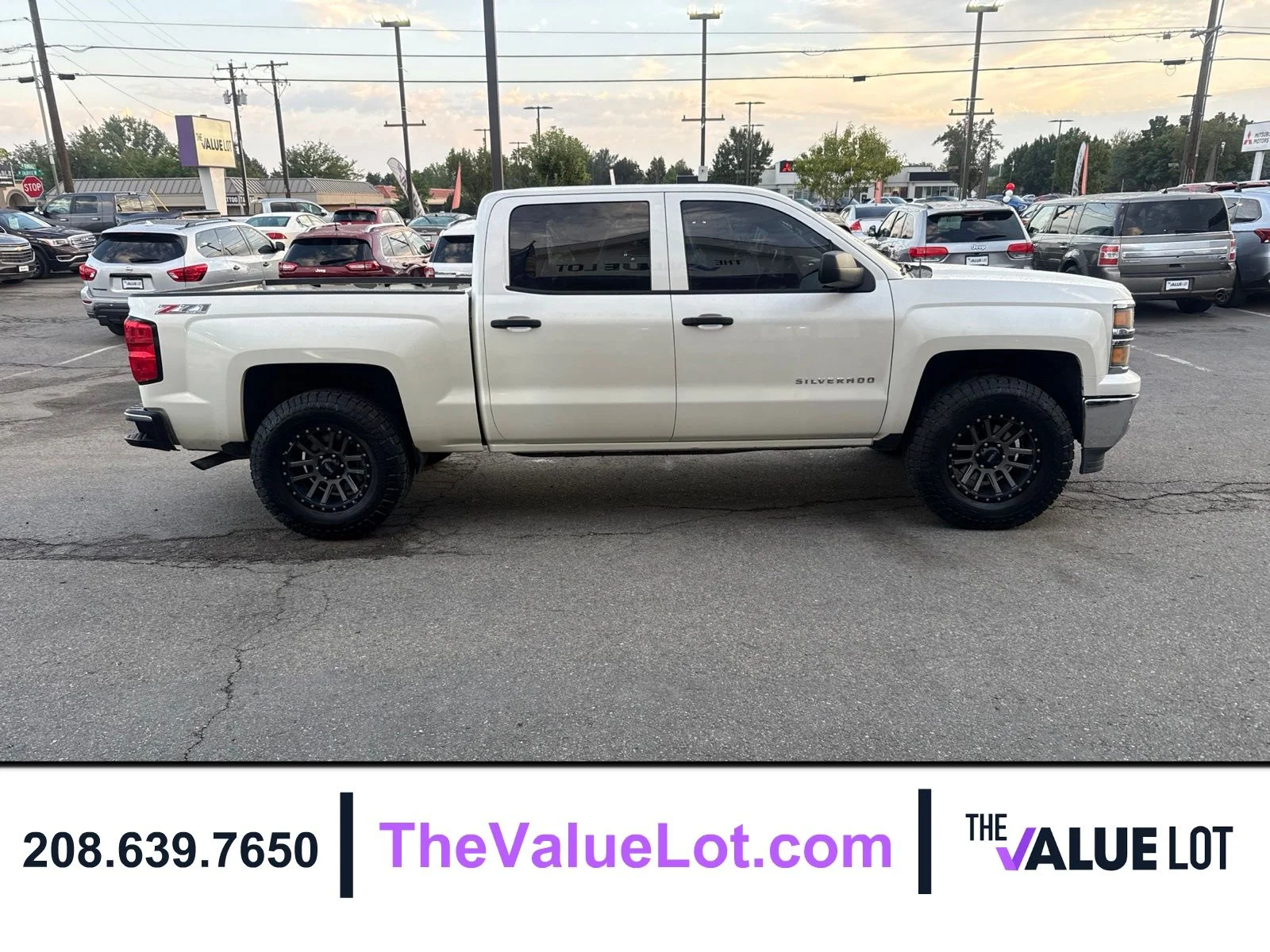 Used 2014 White Chevrolet LT image 3