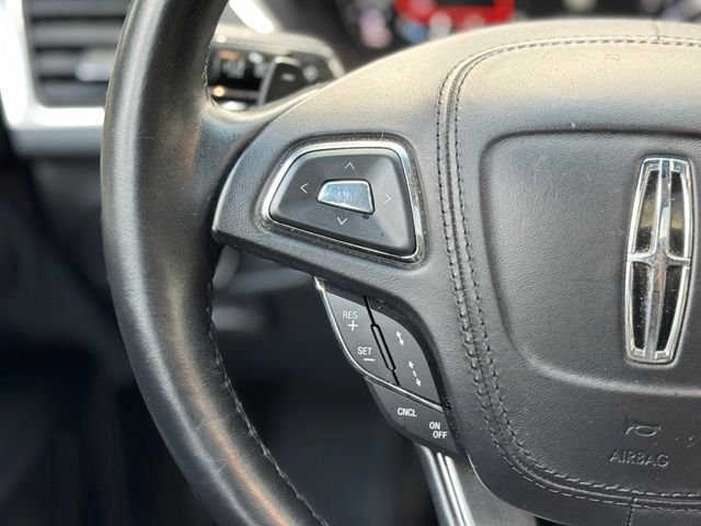 Used 2019 Diamond Lincoln Reserve image 23