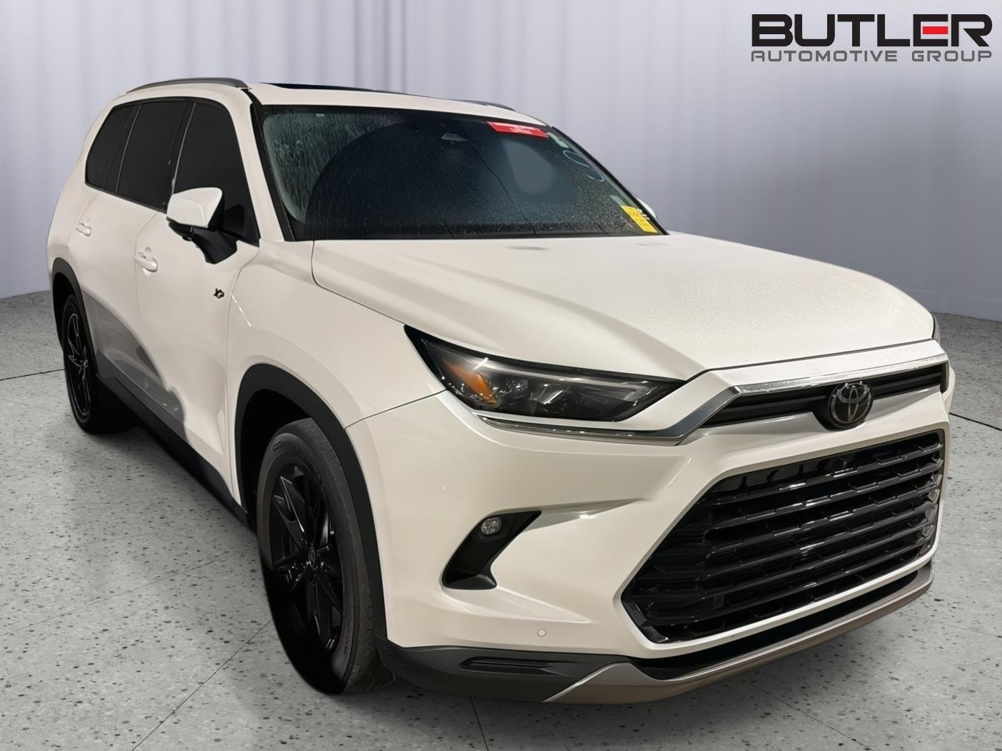 Used 2024 Wind Chill Pearl Toyota Limited image 6