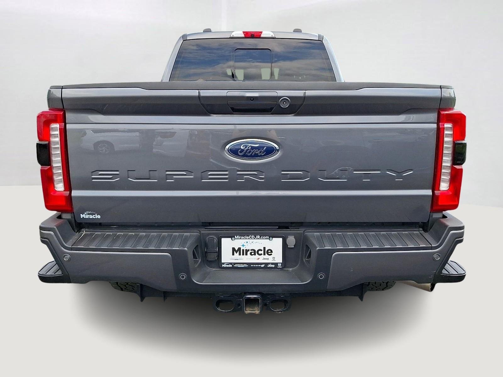 Used 2024 Carbonized Gray Metallic Ford LARIAT image 5
