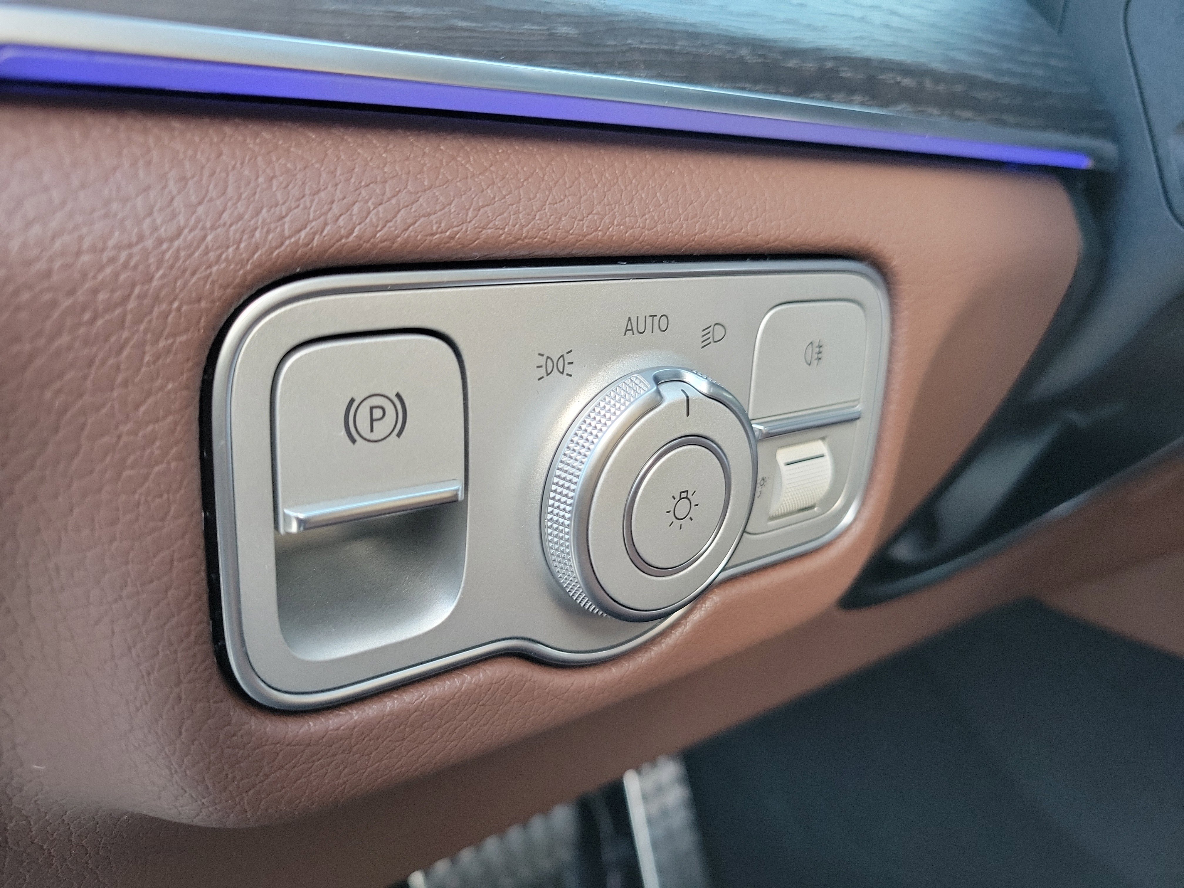 New 2026 MANUFAKTUR Ireland Mid Green Metallic Mercedes-Benz GLS 450 image 60
