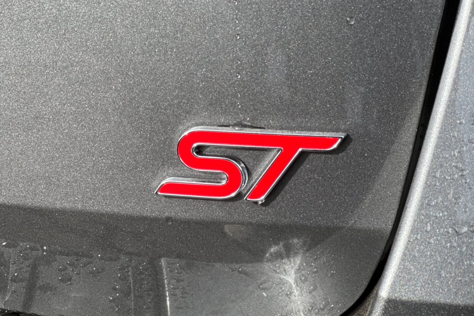 2026 Ford Explorer ST - Photo 32