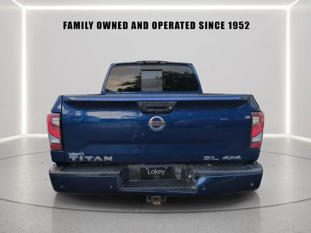 Used 2020 Blue Nissan SL image 5