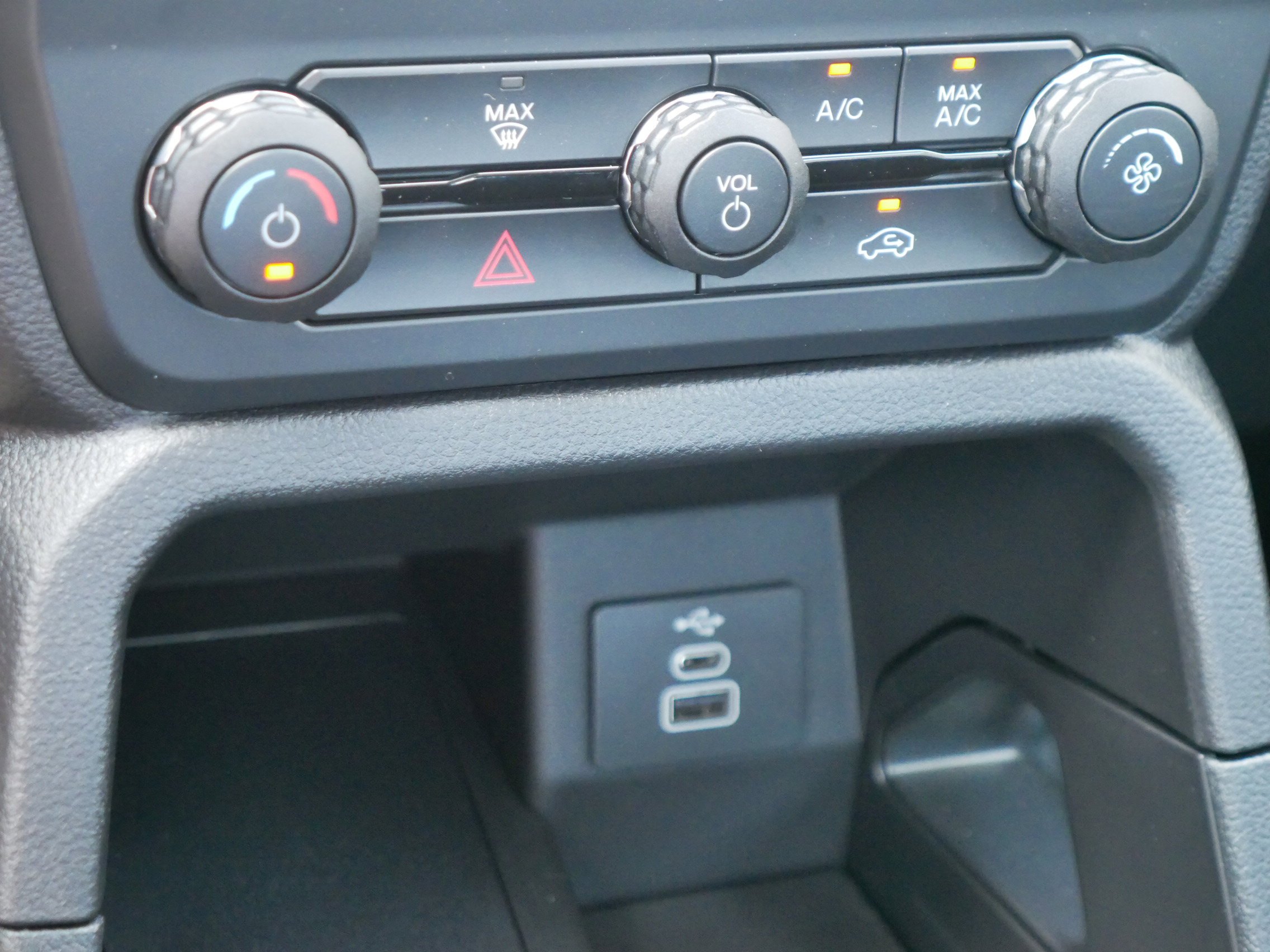 2025 Ford Ranger XL - Photo 13