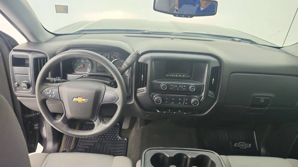 Used 2015 TUNGSTEN METALLIC Chevrolet LS image 18
