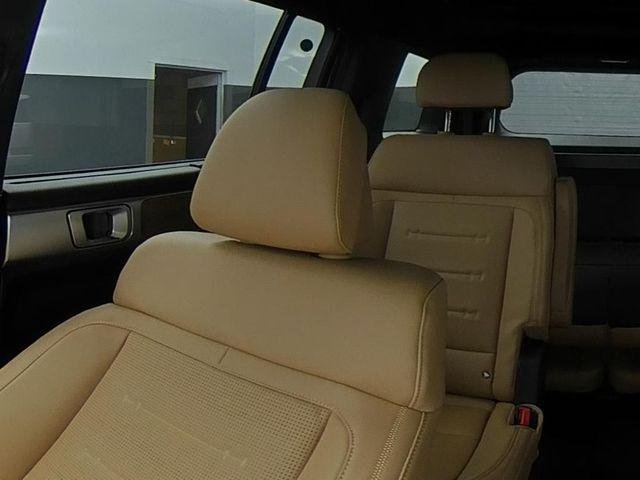 New 2027 White Hyundai Calligraphy AWD image 40