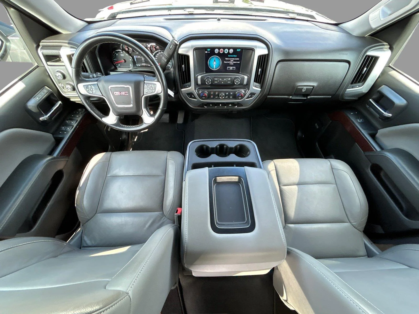 Used 2018 ONYX BLACK GMC SLT image 31