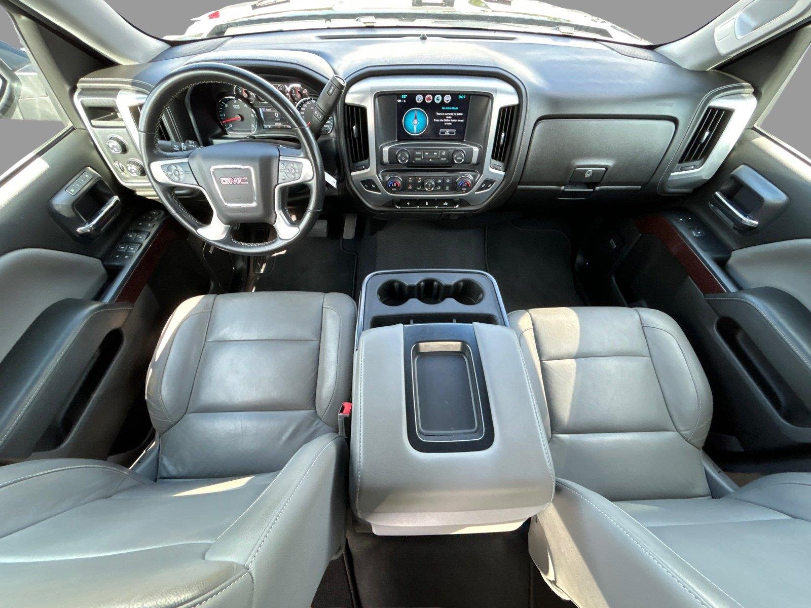Used 2018 ONYX BLACK GMC SLT image 31