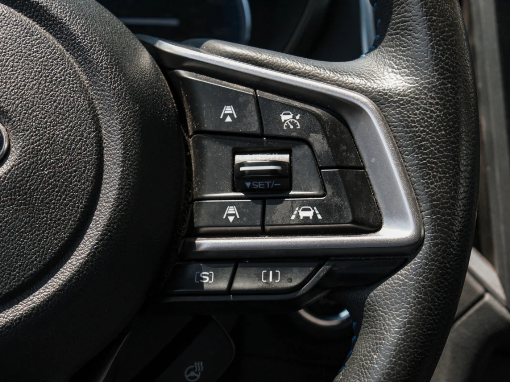 Used 2019 Lagoon Blue Pearl Subaru Hybrid image 16