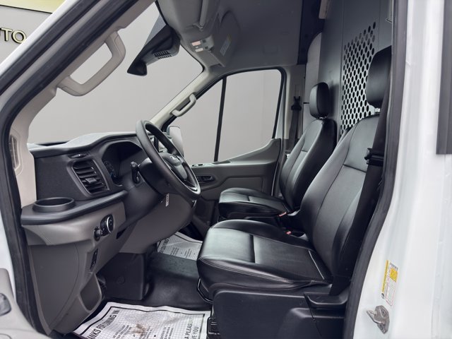 Used 2025 White Ford  image 9