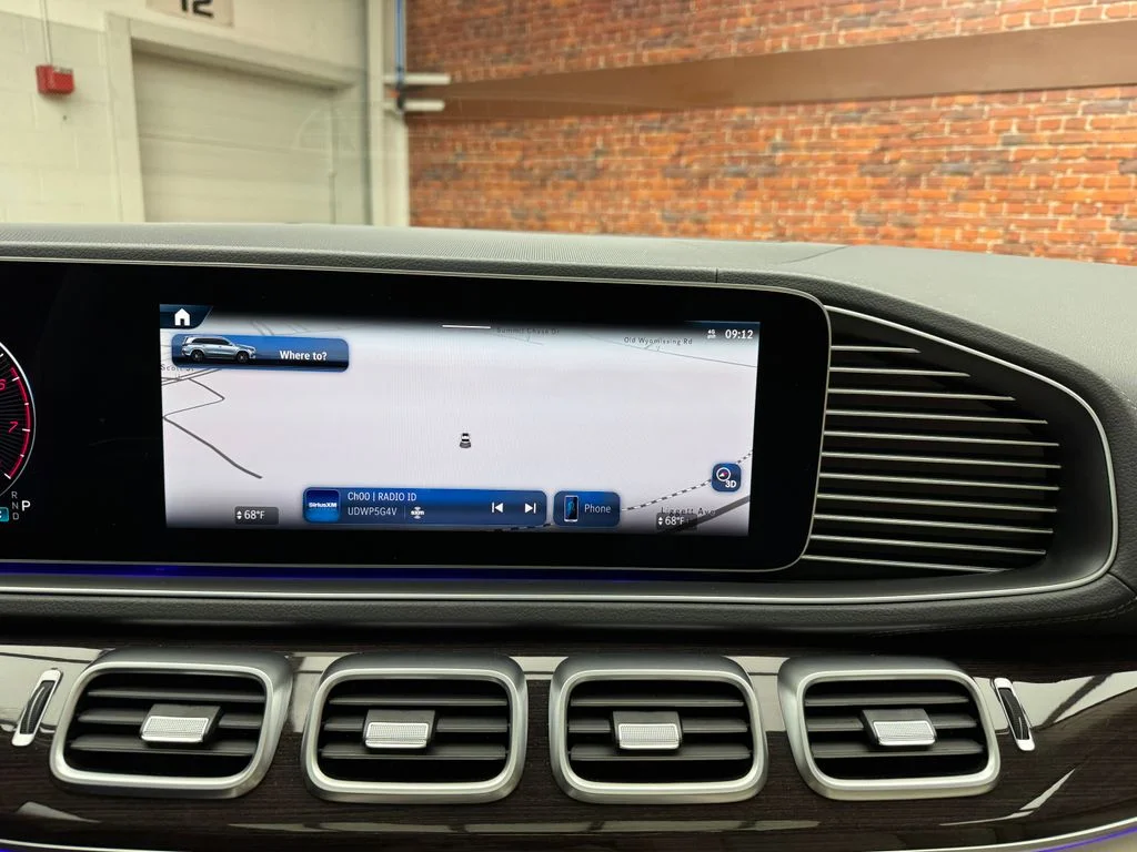 Used 2026 Blue Mercedes-Benz GLS 450 image 16