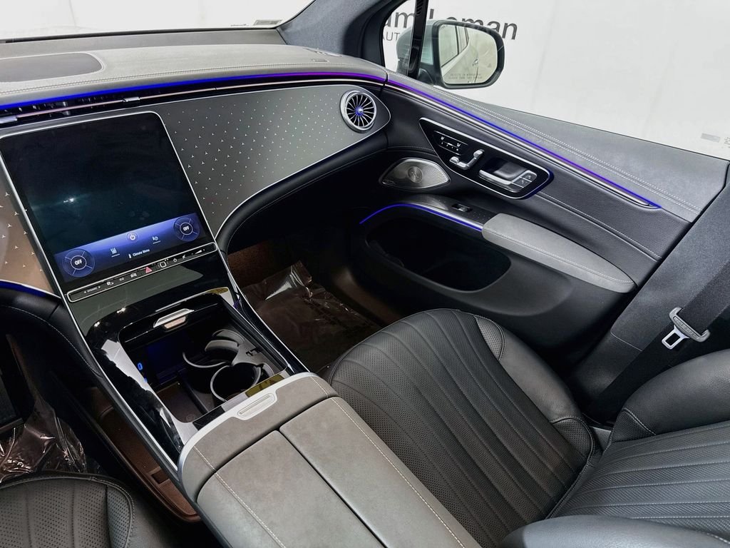Used 2023 Gray Mercedes-Benz 450 image 23