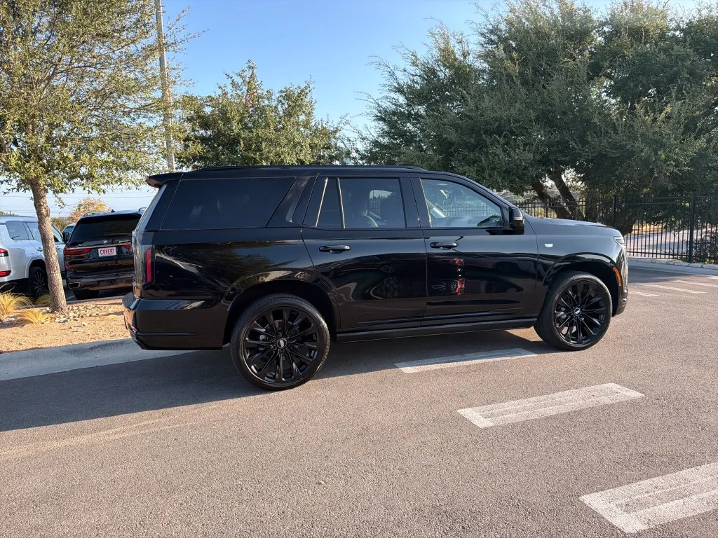 2026 Cadillac Escalade Platinum Sport - Photo 10
