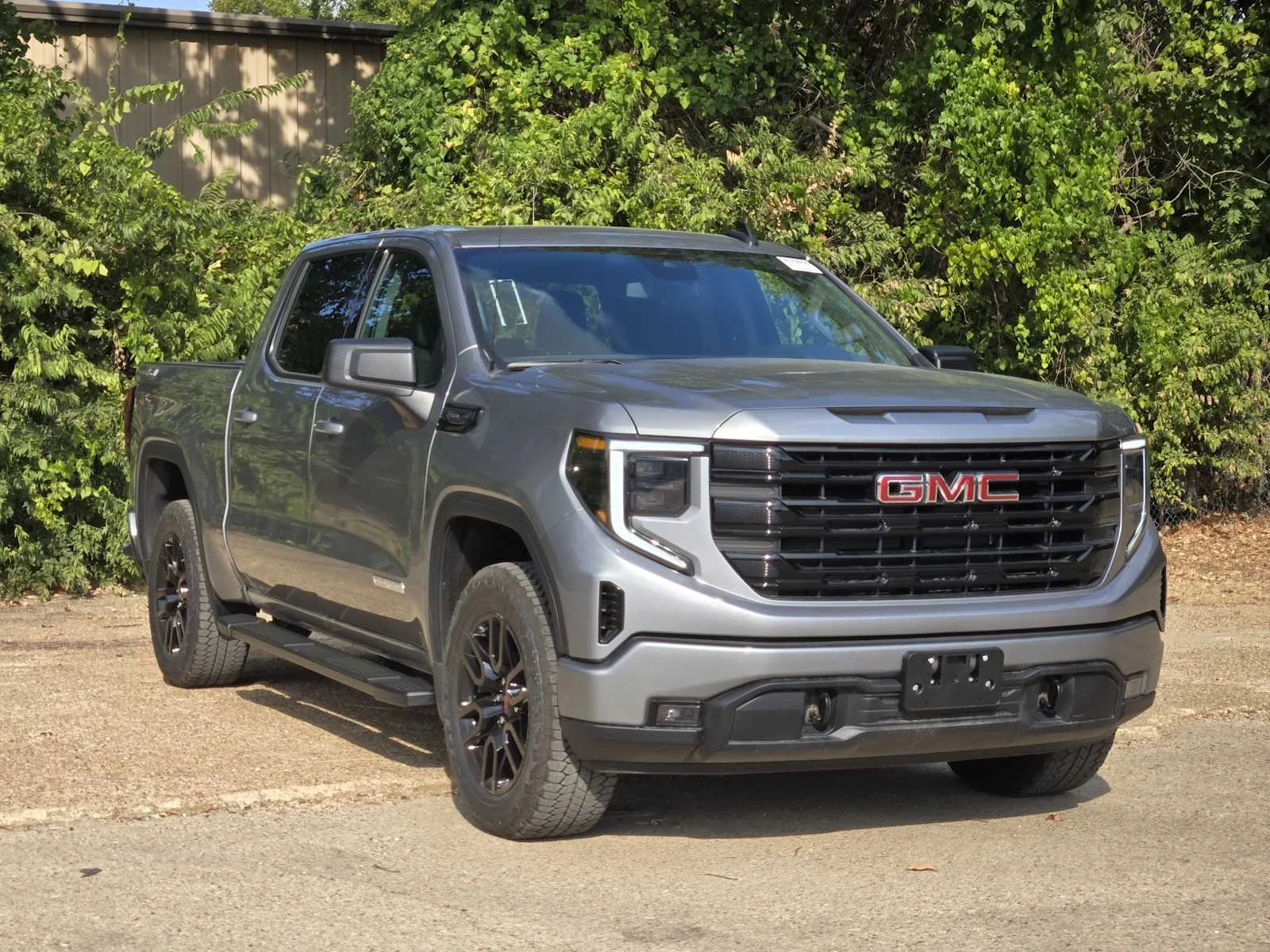 New 2026 Sterling Metallic GMC Elevation image 2