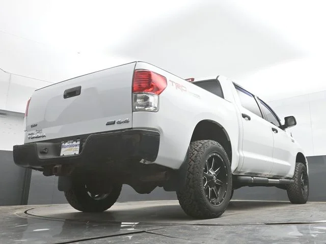 Used 2011 White Toyota Grade image 42
