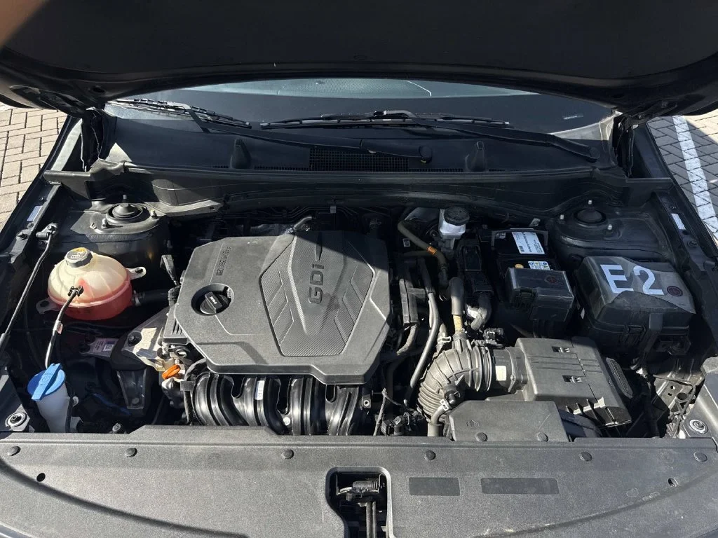 Used 2023 Black Kia LX image 9