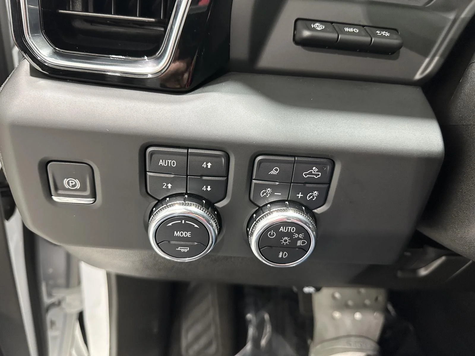 Used 2024 Summit White GMC Denali Ultimate image 17