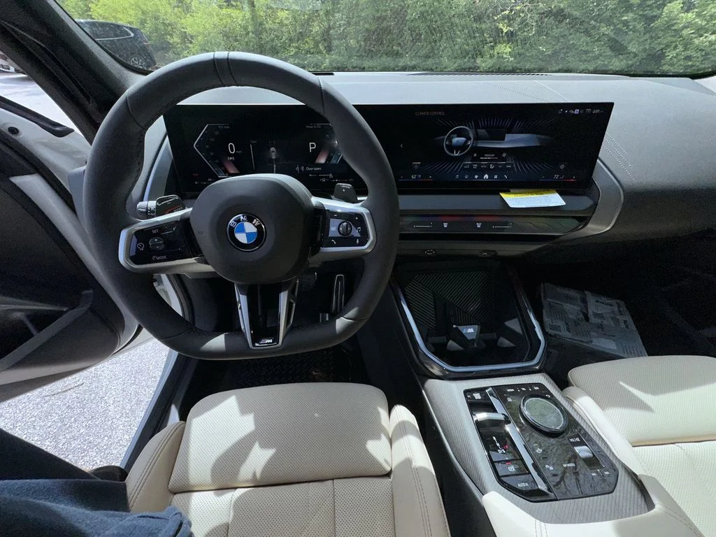 Used 2025 White BMW 30 xDrive image 27