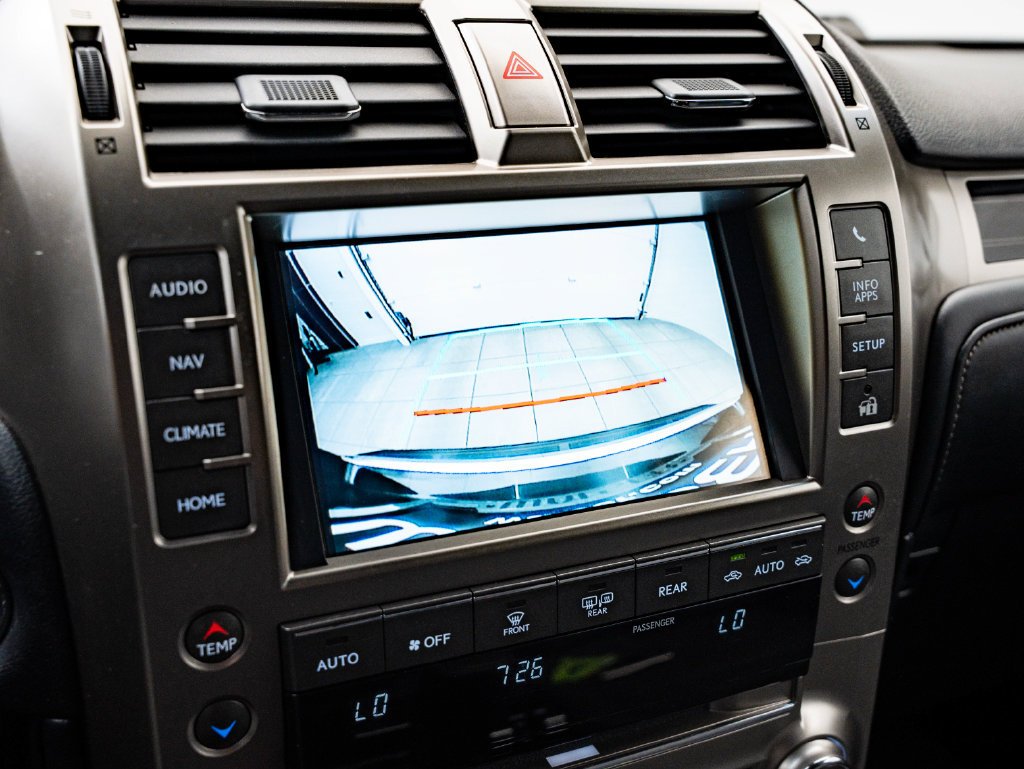 Used 2021 Black Lexus 460 image 33