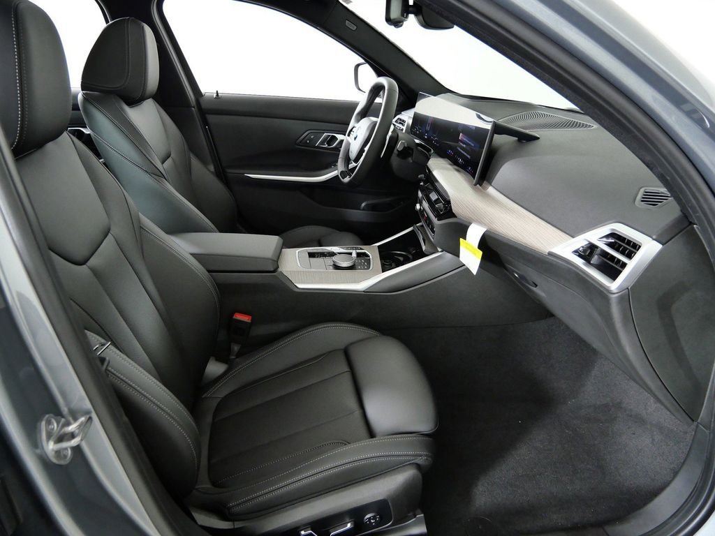 2026 BMW 3 Series 330i - Photo 20