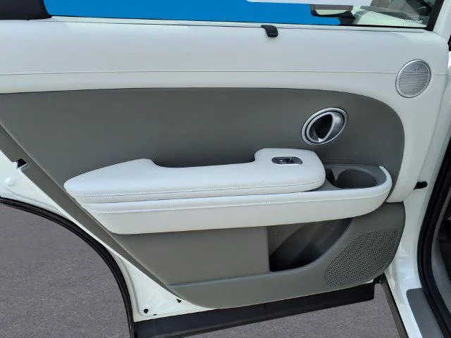New 2026 White Hyundai SEL Premium image 13