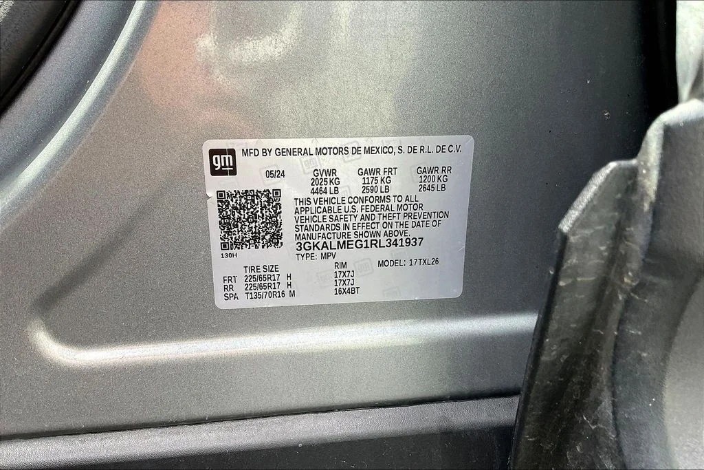 Used 2024 Silver GMC SLE image 22