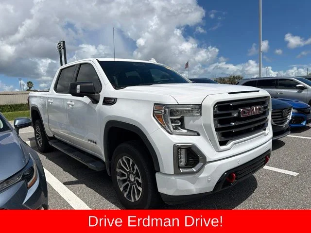 Used 2020 White GMC AT4 image 17