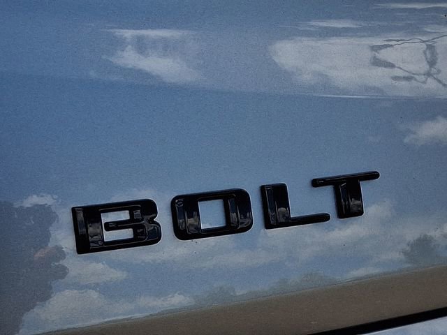 New 2027 Sterling Grey Metallic Chevrolet LT image 13