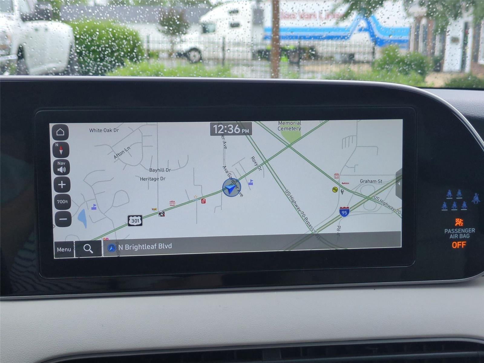 Used 2022 Abyss Black Pearl Hyundai SEL image 27