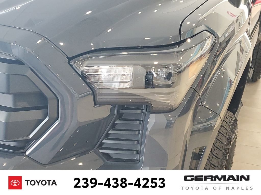 2026 Toyota Tacoma SR5 - Photo 13