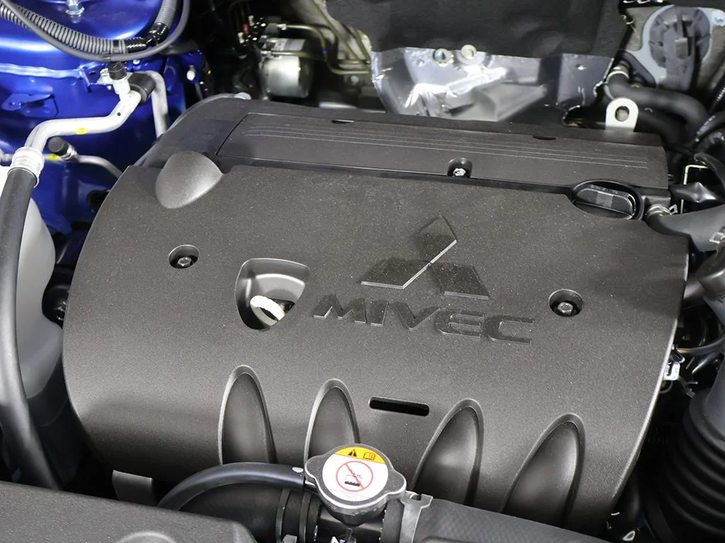 New 2026 Blue Mitsubishi 2.0 LE image 14