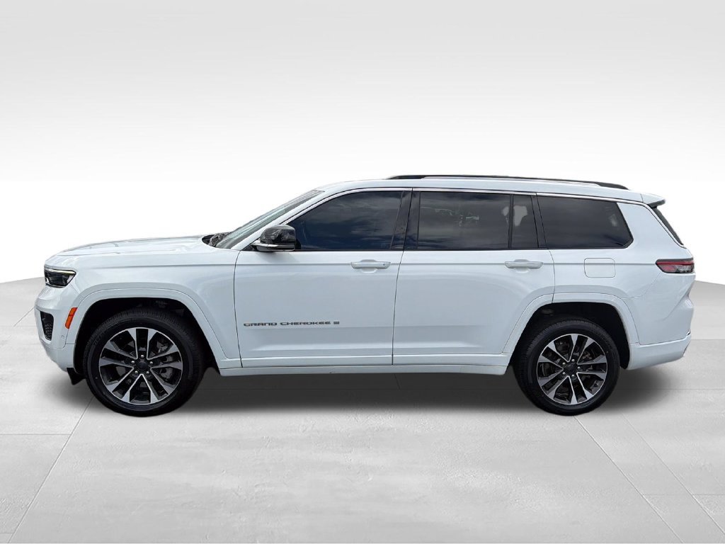 Used 2021 White Jeep Overland image 2