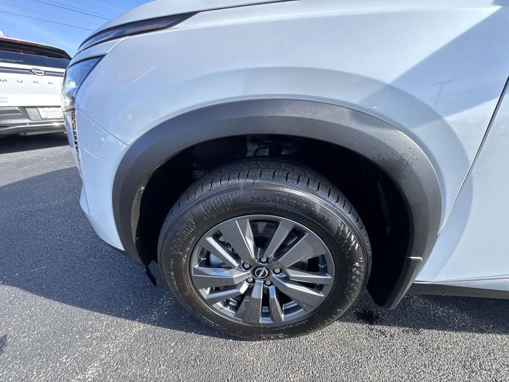 New 2026 White Nissan SV image 10